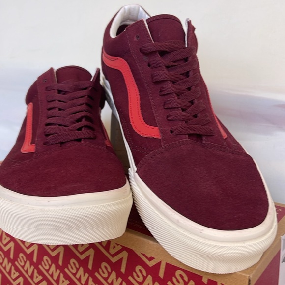 Vans Men’s Old Skool
Secret Lover Port Royale
VN0007NT4QU
Sneakers - Picture 5 of 16